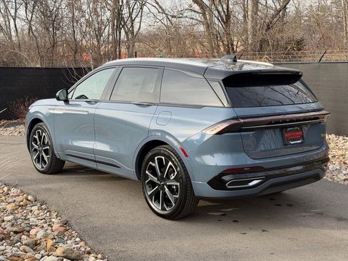 New 2026 Lincoln Nautilus Reserve image 3