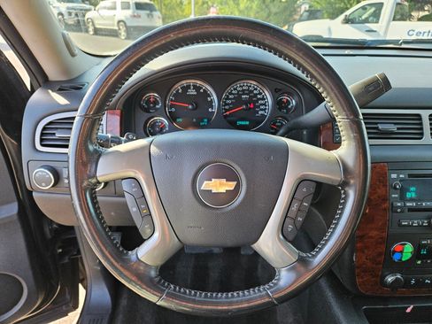 Used 2013 Chevrolet Tahoe LT AWD/4WD image 17