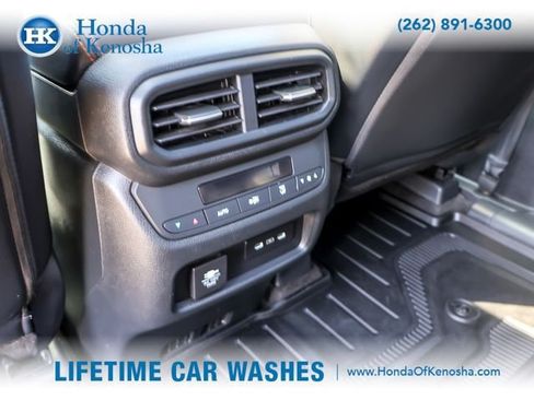 Certified 2025 Honda Pilot TrailSport image 14