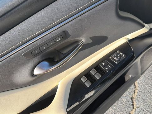 Used 2022 Lexus ES 350 w/ Premium Package FWD image 33
