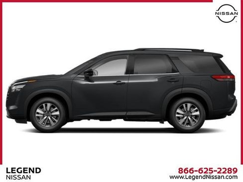 New 2026 Nissan Pathfinder SL image 3
