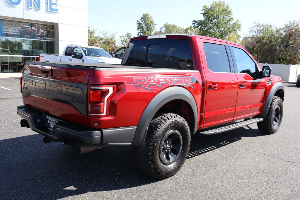 Used 2018 Ford F150 Raptor w/ Equipment Group 802A Luxury AWD/4WD image 3