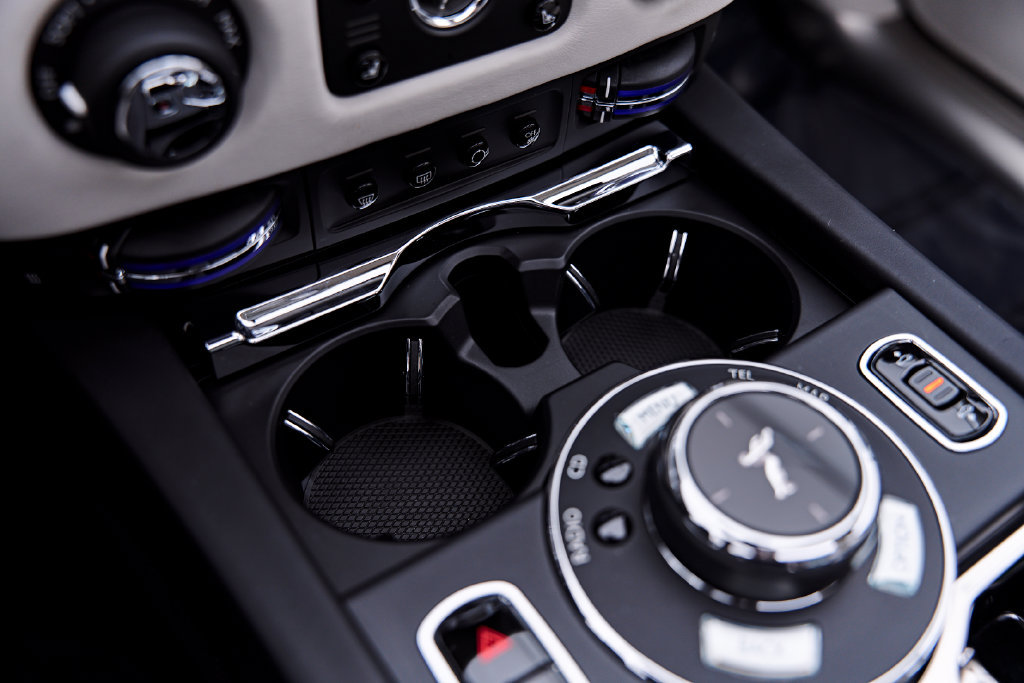 Used 2016 Rolls-Royce Ghost RWD image 78