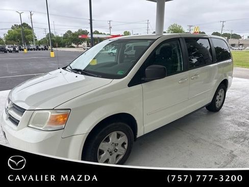 Used 2010 Dodge Grand Caravan SE w/ Climate Group FWD image 5