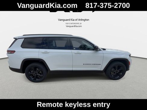 Used 2022 Jeep Grand Cherokee L Laredo RWD image 10