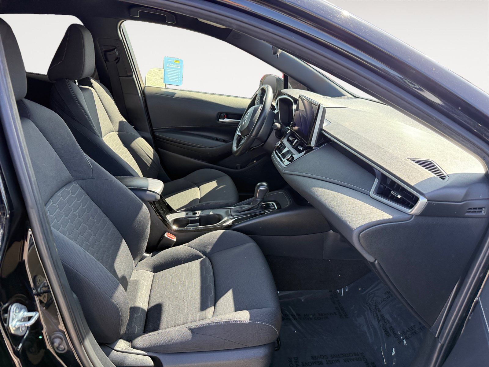 Used 2023 Toyota Corolla SE w/ SE Premium Package FWD image 19