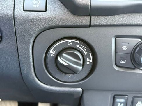 New 2026 Nissan Frontier SV w/ SV Convenience Package image 33