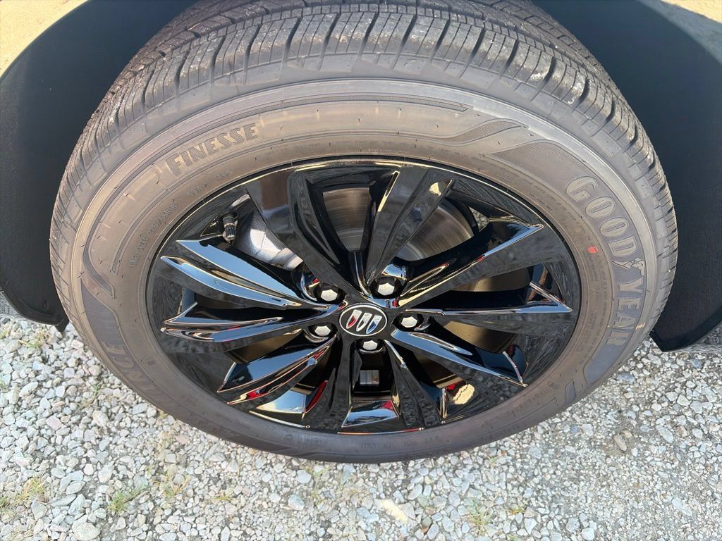 New 2026 Buick Envista Sport Touring w/ Convenience I Package FWD image 10