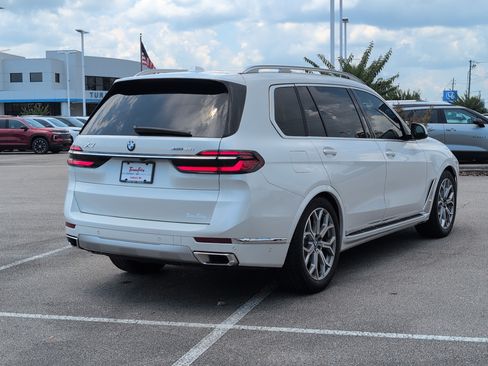 Used 2024 BMW X7 xDrive40i w/ Executive Package AWD/4WD image 6