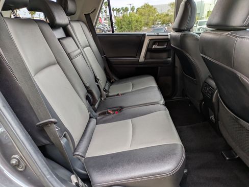 Used 2021 Toyota 4Runner SR5 Premium w/ Moonroof Package AWD/4WD image 27