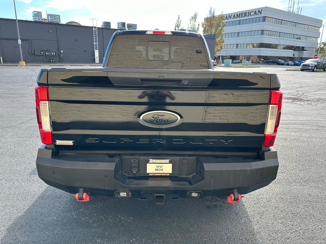 Used 2017 Ford F250 Lariat w/ Lariat Ultimate Package AWD/4WD image 4