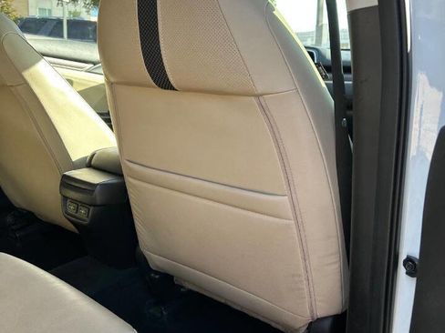 Used 2019 Honda Civic Touring image 24