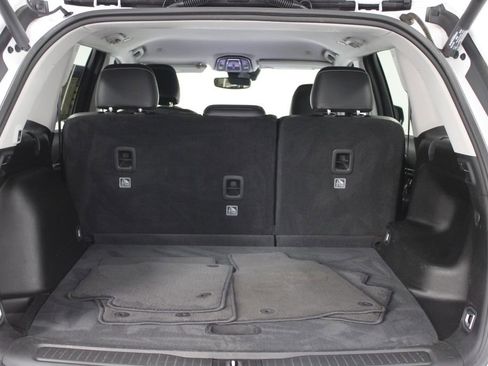 Used 2023 Jeep Grand Cherokee Limited image 14