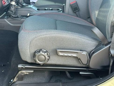 New 2026 Jeep Wrangler Rubicon w/ Xtreme 35 Tire Package image 9