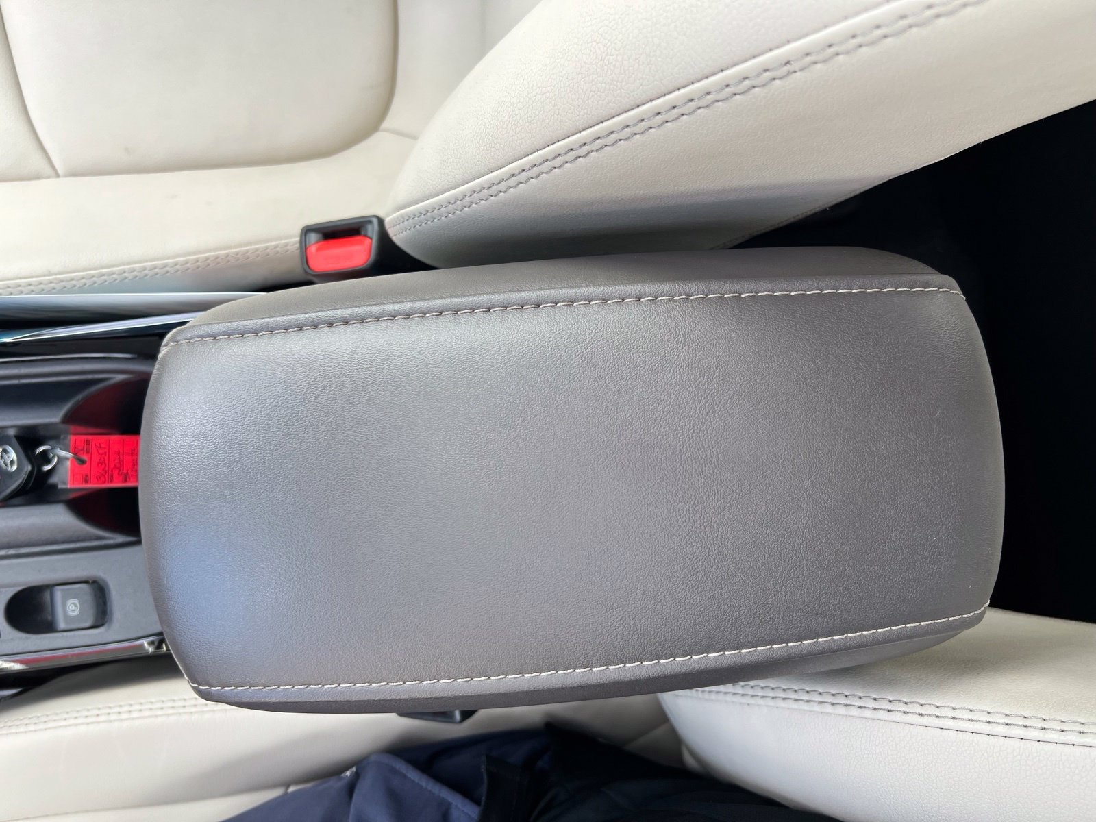 Used 2024 Toyota Corolla XLE FWD image 49