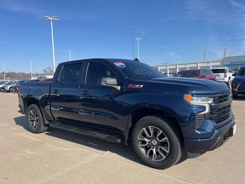 Used 2022 Chevrolet Silverado 1500 RST image 1