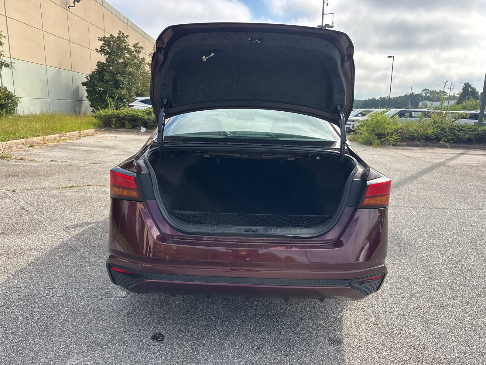 Used 2024 Nissan Altima 2.5 SV FWD image 18