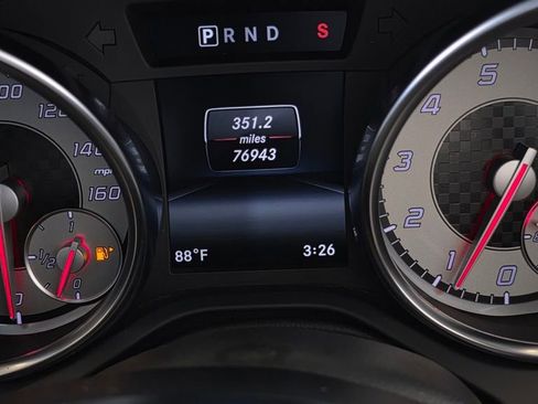 Used 2015 Mercedes-Benz SLK 350 image 9