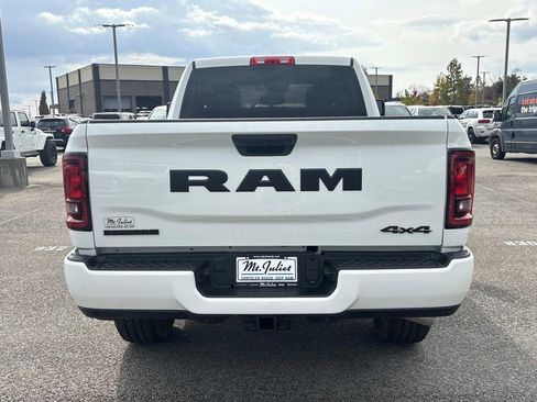 New 2025 RAM 2500 Big Horn AWD/4WD image 6