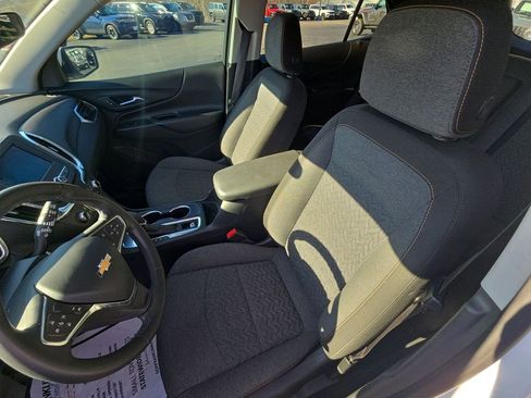 Used 2024 Chevrolet Equinox LT image 9