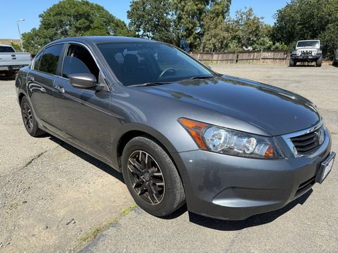 Used 2010 Honda Accord LX image 7