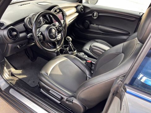 Used 2019 MINI Cooper Convertible w/ Signature Upholstery Package image 12