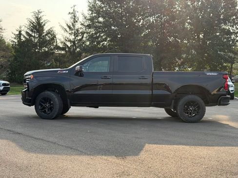 Used 2021 Chevrolet Silverado 1500 LT Trail Boss w/ Convenience Package II AWD/4WD image 3