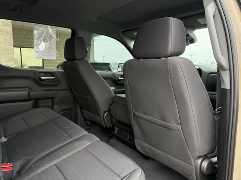 Used 2023 Chevrolet Silverado 1500 Custom Trail Boss w/ LPO, Dark Essentials Package image 33