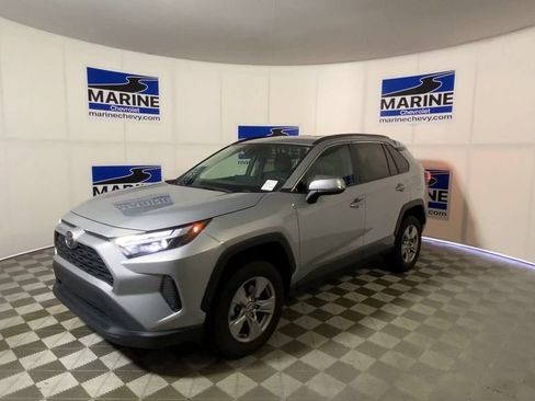 Used 2024 Toyota RAV4 XLE FWD image 6
