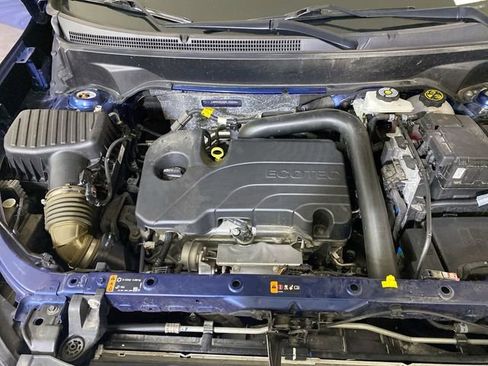 Used 2023 Chevrolet Equinox LT image 16