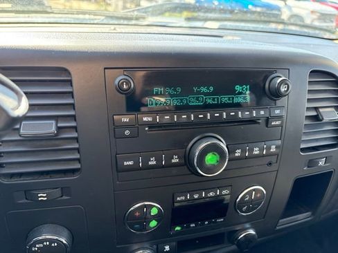 Used 2011 Chevrolet Silverado 1500 LT w/ All-Star Edition AWD/4WD image 25