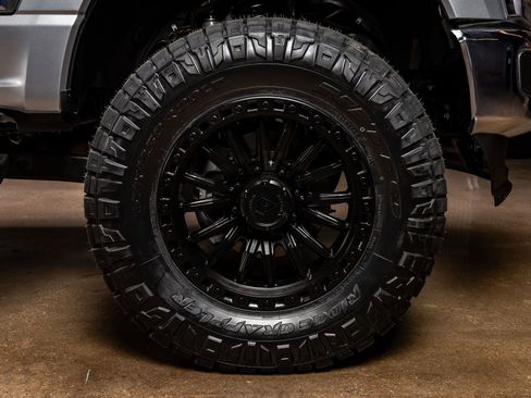 Used 2024 Ford F350 Lariat w/ FX4 Off-Road Package image 12