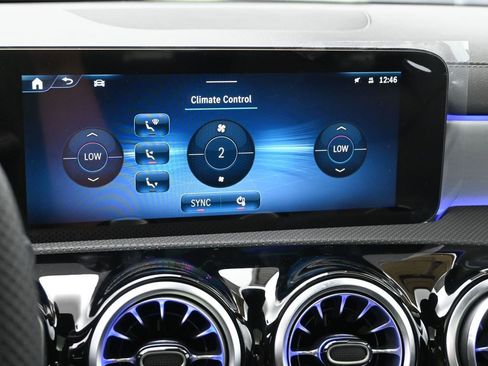 New 2025 Mercedes-Benz CLA 250 4MATIC image 15