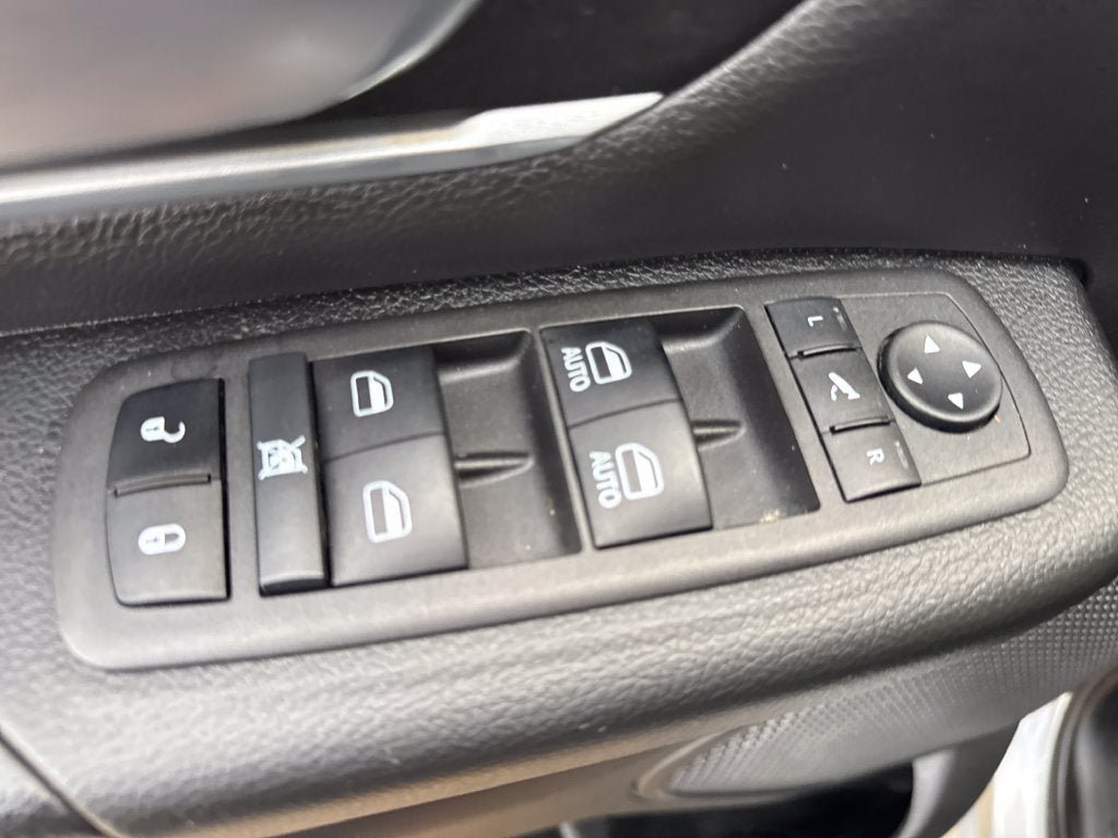 Used 2022 RAM 1500 Big Horn AWD/4WD image 18