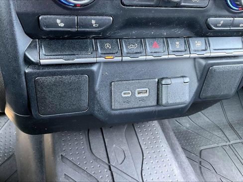 Used 2020 Chevrolet Silverado 1500 LT w/ Texas Edition RWD image 17