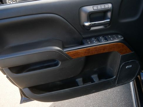 Used 2018 Chevrolet Silverado 1500 High Country image 19