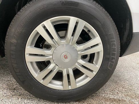 Used 2010 Cadillac SRX Luxury image 23