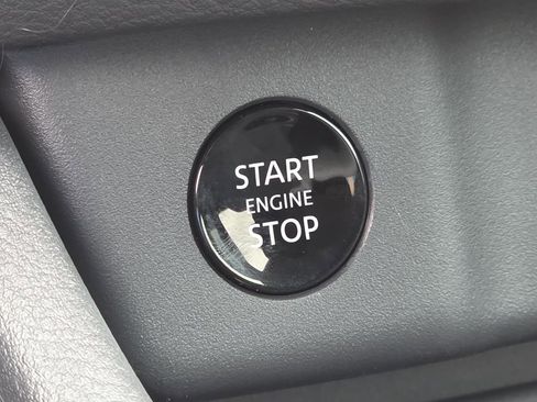 New 2026 Nissan Rogue S image 17