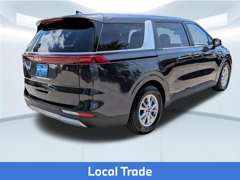 Used 2024 Kia Carnival LX FWD image 6