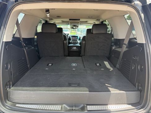 Used 2019 GMC Yukon SLT w/ Graphite Performance Edition AWD/4WD image 19