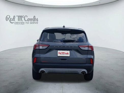Used 2022 Ford Escape SE image 4