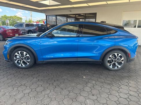 Used 2025 Ford Mustang Mach-E Select w/ Comfort Package Lite AWD/4WD image 9