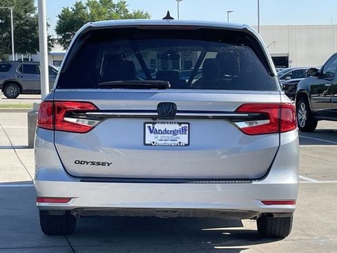 Certified 2024 Honda Odyssey EX-L image 5