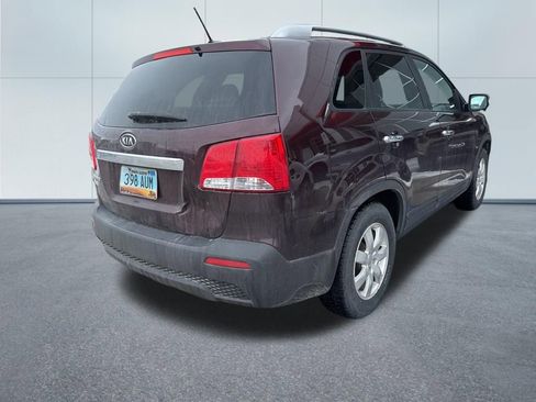 Used 2013 Kia Sorento LX image 3