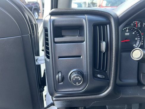 Used 2016 Chevrolet Silverado 1500 W/T RWD image 8