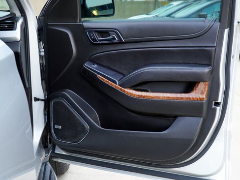 Used 2015 Chevrolet Tahoe LTZ image 19