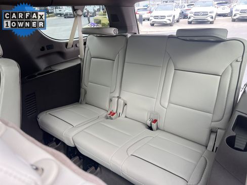 Used 2025 GMC Yukon XL Denali w/ Denali Reserve Package image 33