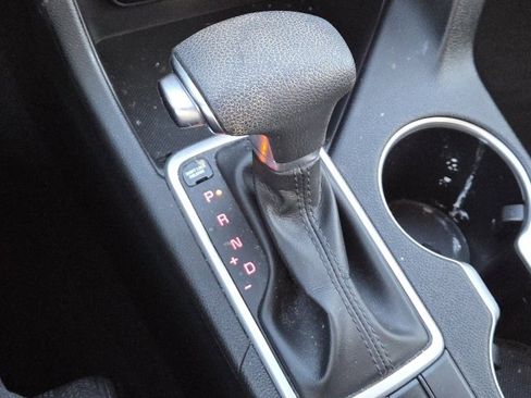 Used 2022 Kia Sportage LX image 20