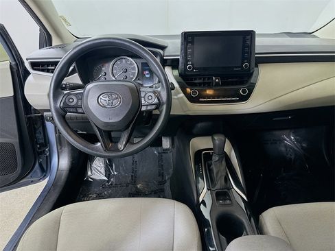 Used 2022 Toyota Corolla LE image 15