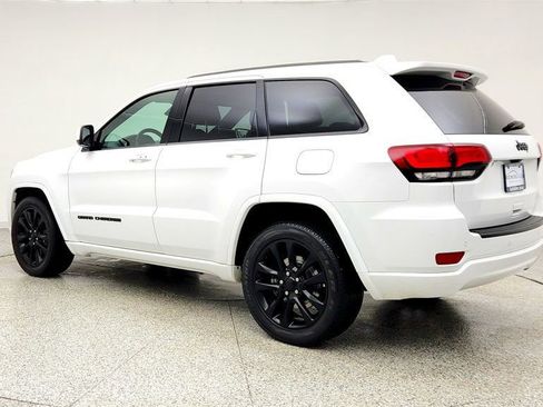 Used 2021 Jeep Grand Cherokee Laredo X image 7
